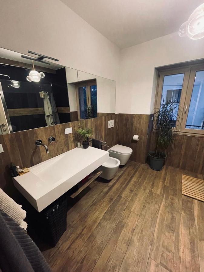 Luce Private Deluxe Apartment Near The Station Tirano Eksteriør billede
