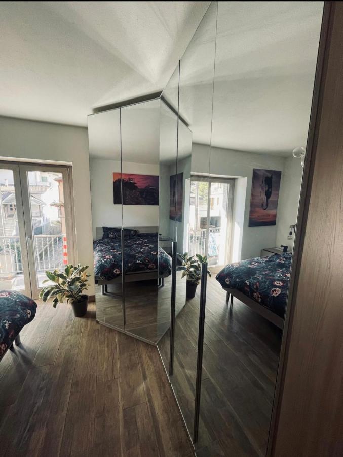 Luce Private Deluxe Apartment Near The Station Tirano Eksteriør billede